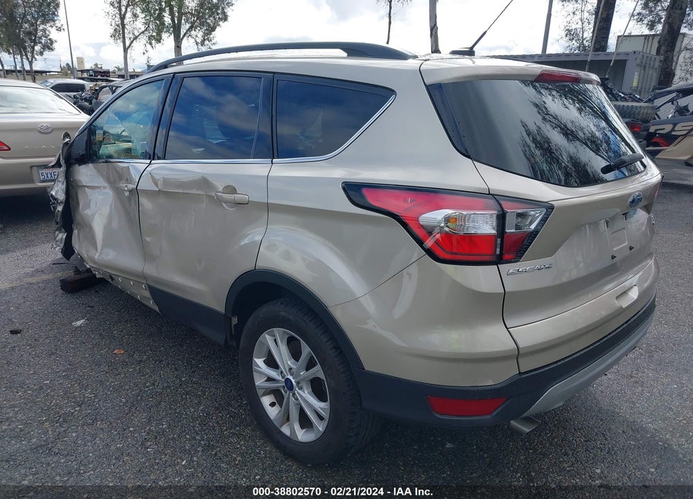 2018 FORD ESCAPE SE VIN: 1FMCU9GD0JUB66863