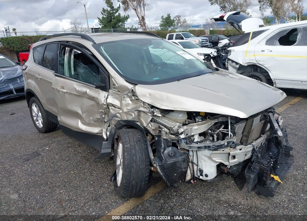 2018 FORD ESCAPE SE VIN: 1FMCU9GD0JUB66863