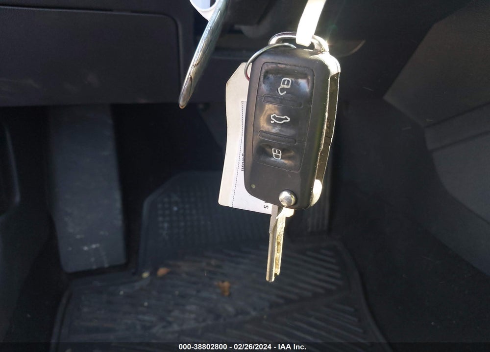2014 VOLKSWAGEN JETTA 2.0L S VIN: 3VW2K7AJ3EM355751