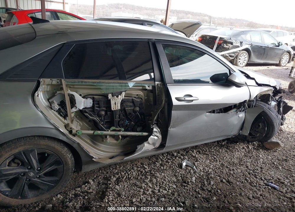 2022 HYUNDAI ELANTRA SEL VIN: 5NPLM4AG5NH064498