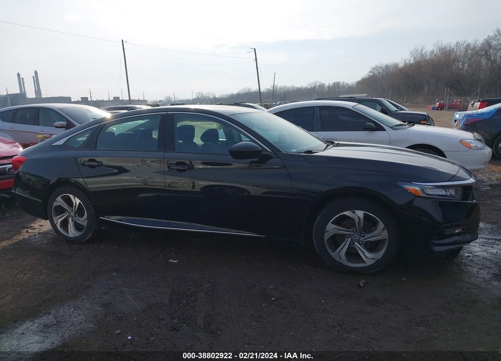 2018 HONDA ACCORD EX VIN: 1HGCV1F40JA037965