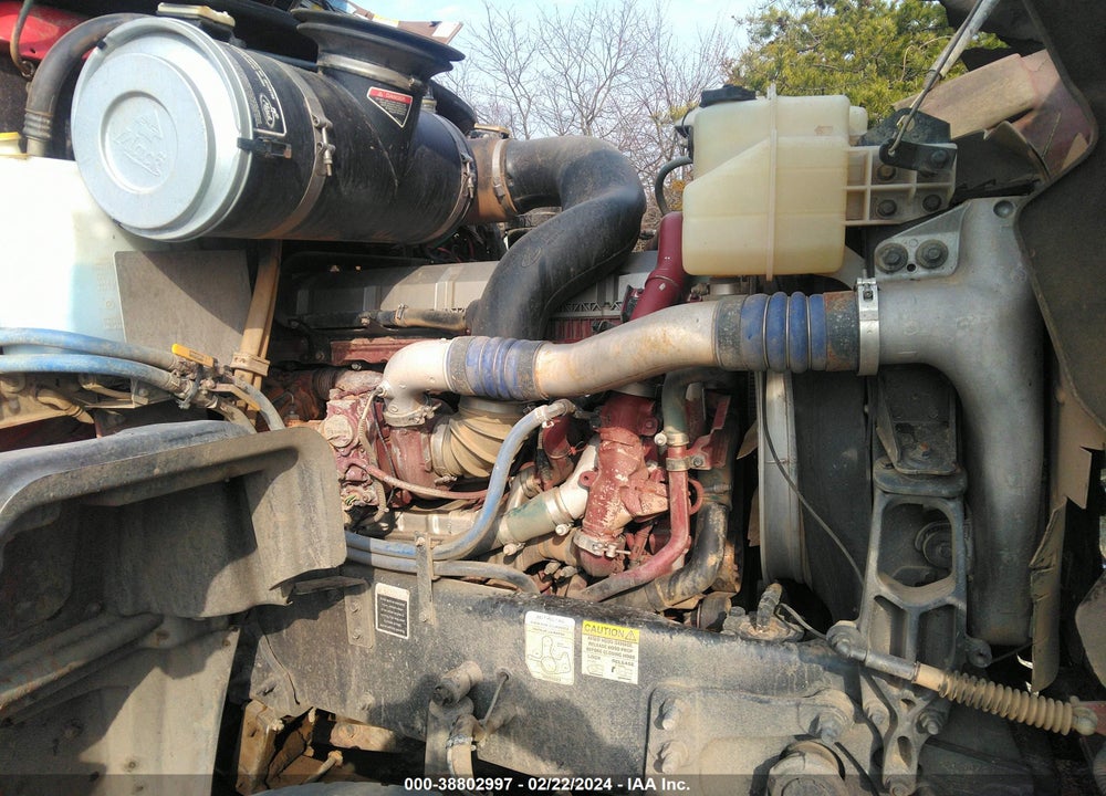 2016 MACK 700 GU700 VIN: 1M2AX07C4GM026194