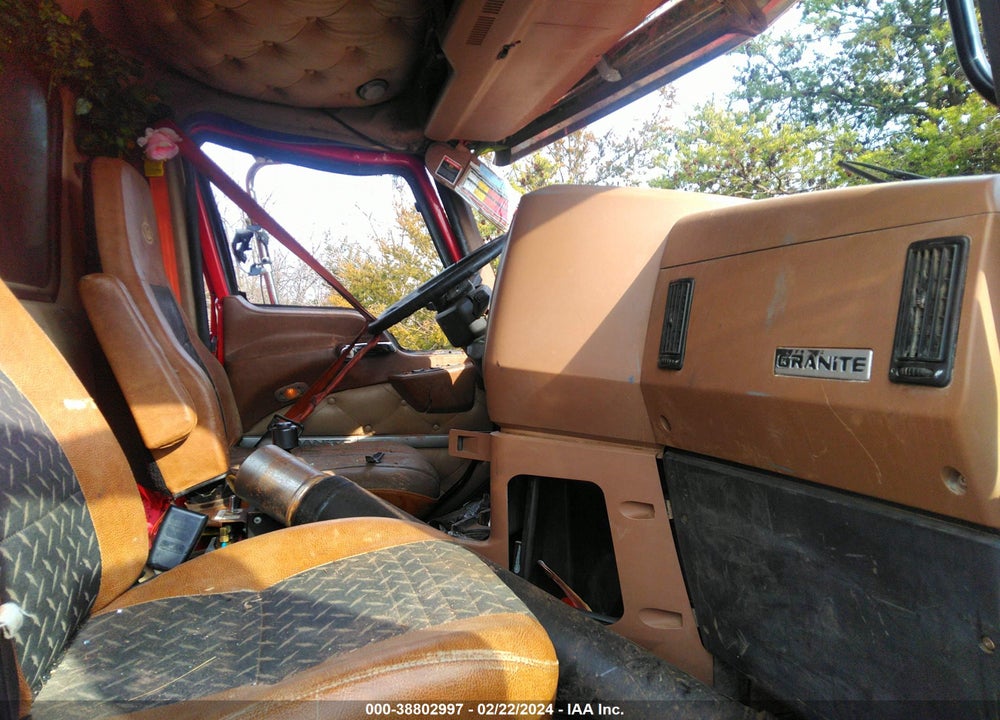 2016 MACK 700 GU700 VIN: 1M2AX07C4GM026194