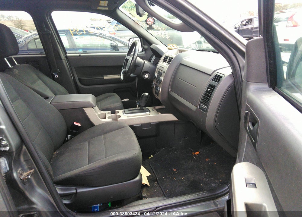 2009 FORD ESCAPE XLT VIN: 1FMCU93749KA06962