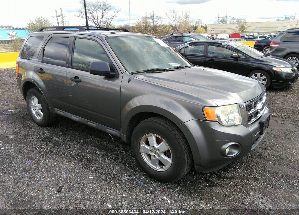 2009 FORD ESCAPE XLT VIN: 1FMCU93749KA06962