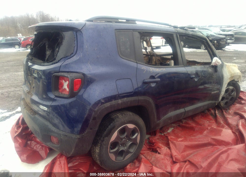 2016 JEEP RENEGADE LATITUDE VIN: ZACCJBBW8GPD62959