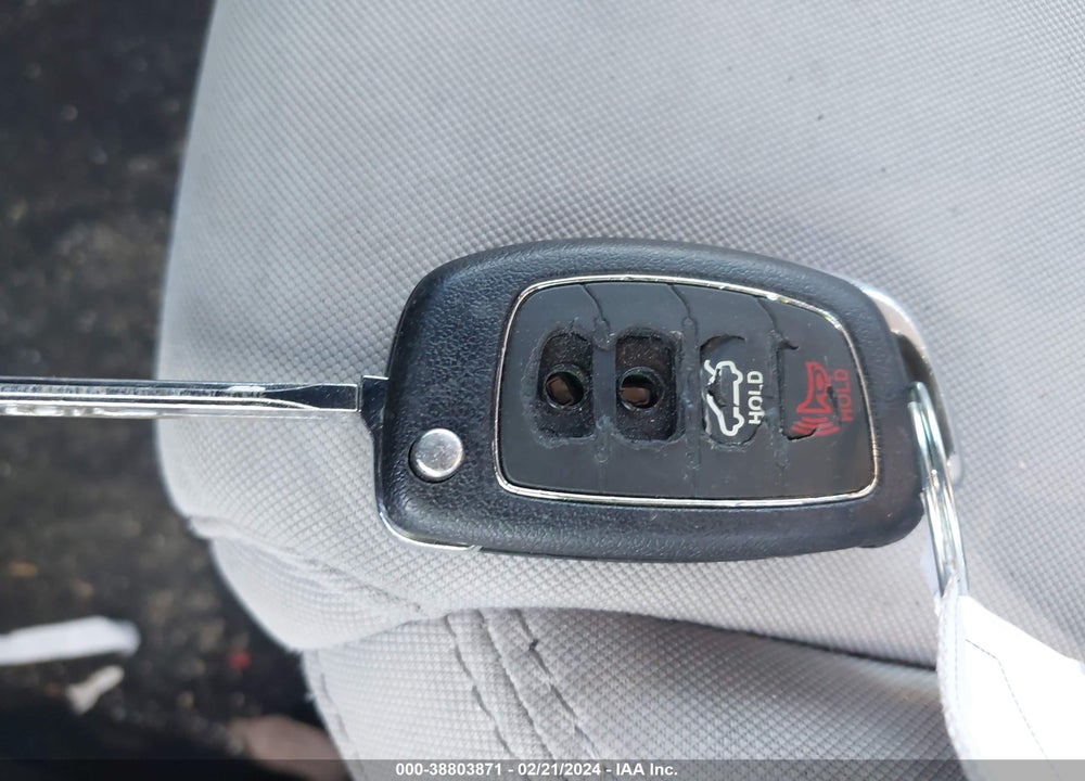 2015 HYUNDAI SONATA SE VIN: 5NPE24AF8FH227006