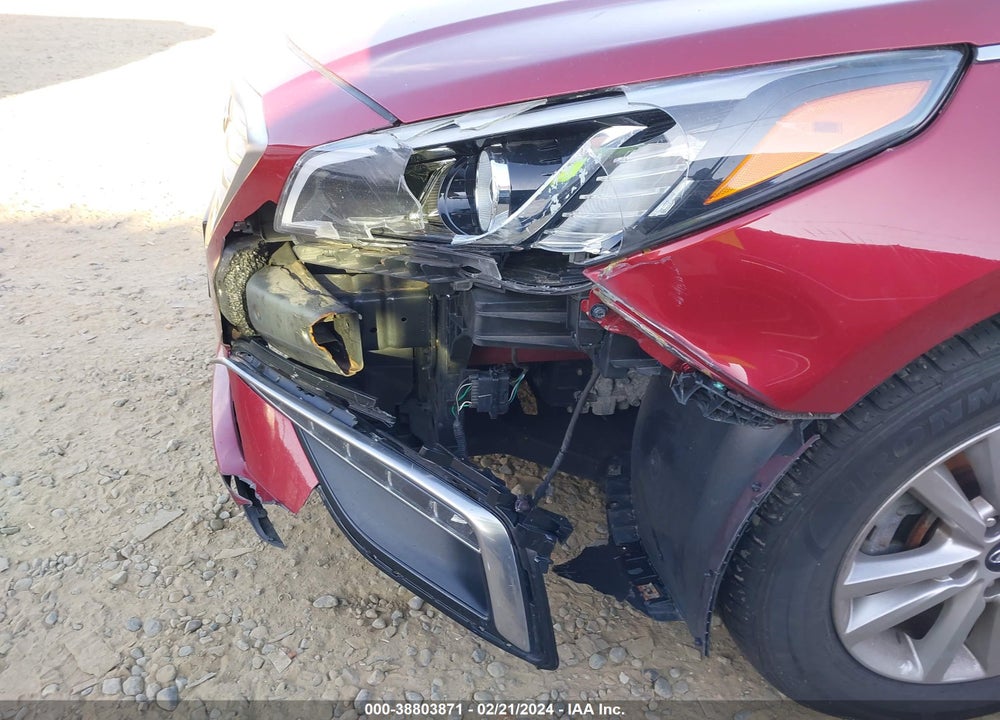 2015 HYUNDAI SONATA SE VIN: 5NPE24AF8FH227006
