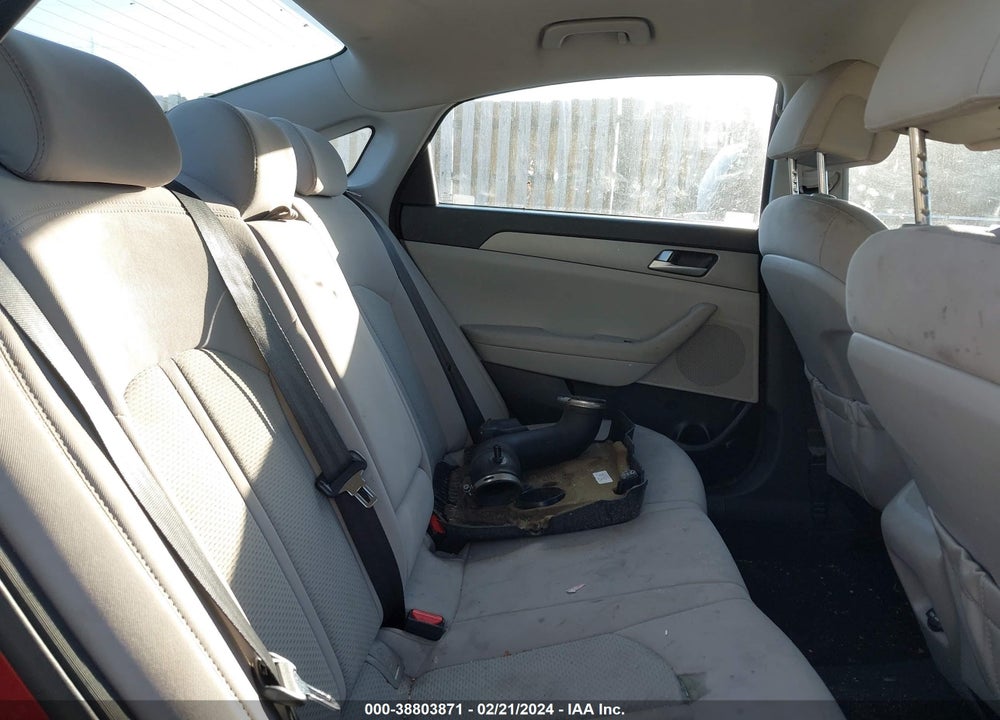 2015 HYUNDAI SONATA SE VIN: 5NPE24AF8FH227006