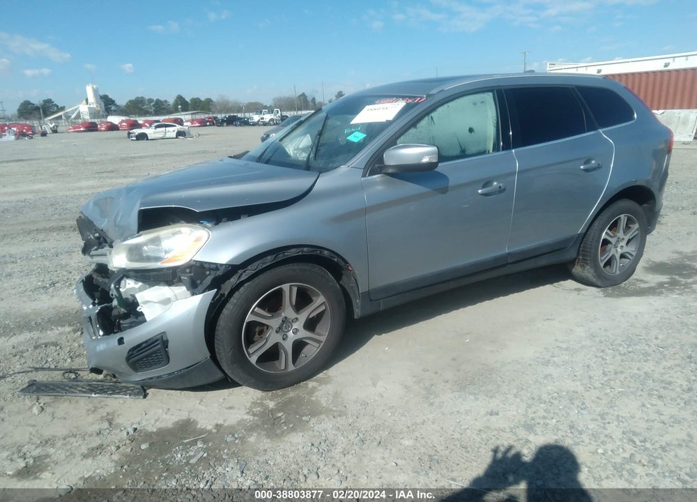 2013 VOLVO XC60 VIN: YV4902DZ9D2456887