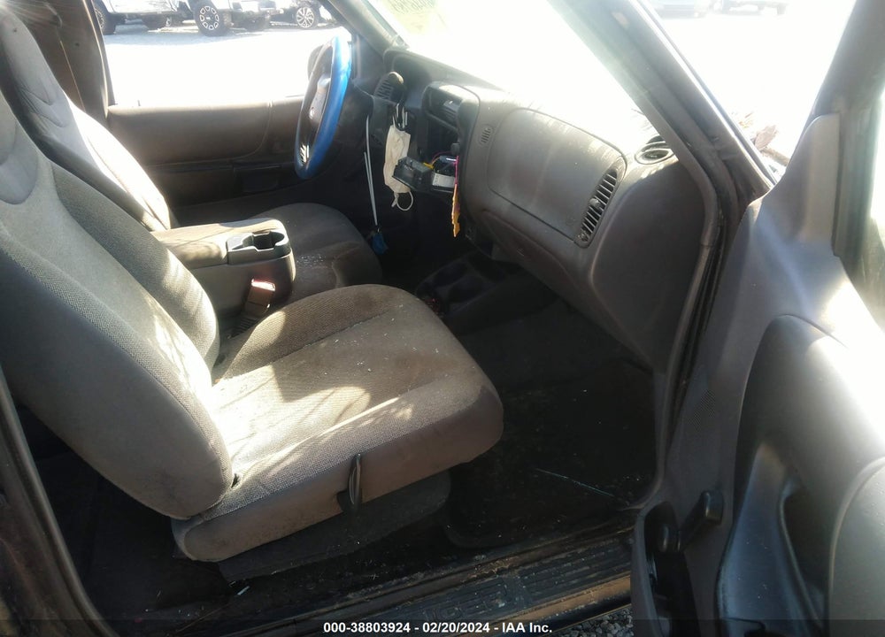 2001 FORD RANGER VIN: 1FTYR14V81TB02702