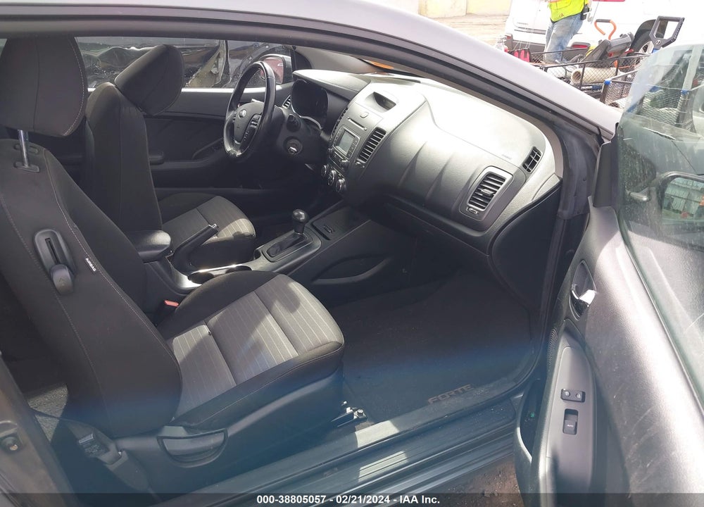 2016 KIA FORTE KOUP EX VIN: KNAFX6A83G5578844