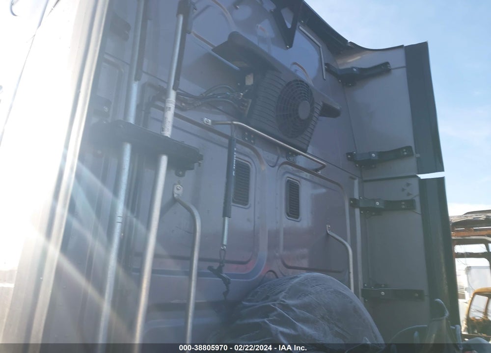 2017 FREIGHTLINER CASCADIA 125 VIN: 1FUJGLDR7HLHJ8127