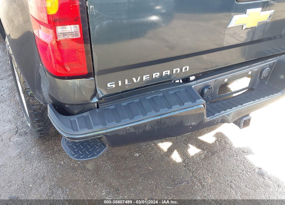 2018 CHEVROLET SILVERADO 1500 2LT VIN: 3GCUKREC5JG114849
