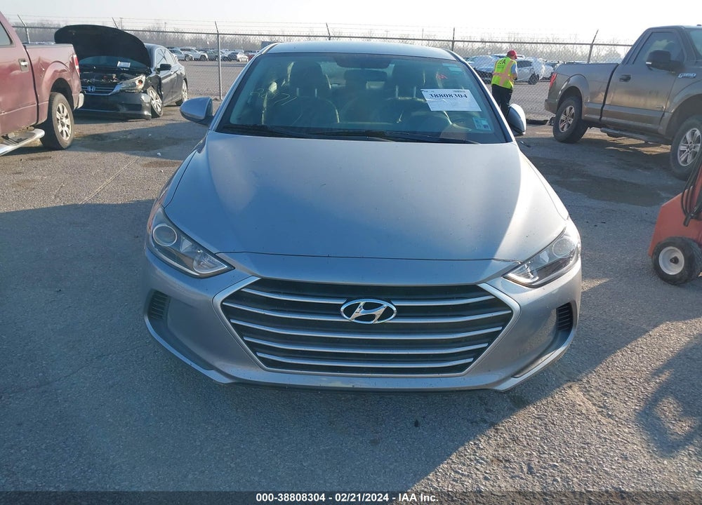 2017 HYUNDAI ELANTRA SE VIN: 5NPD84LF2HH028866