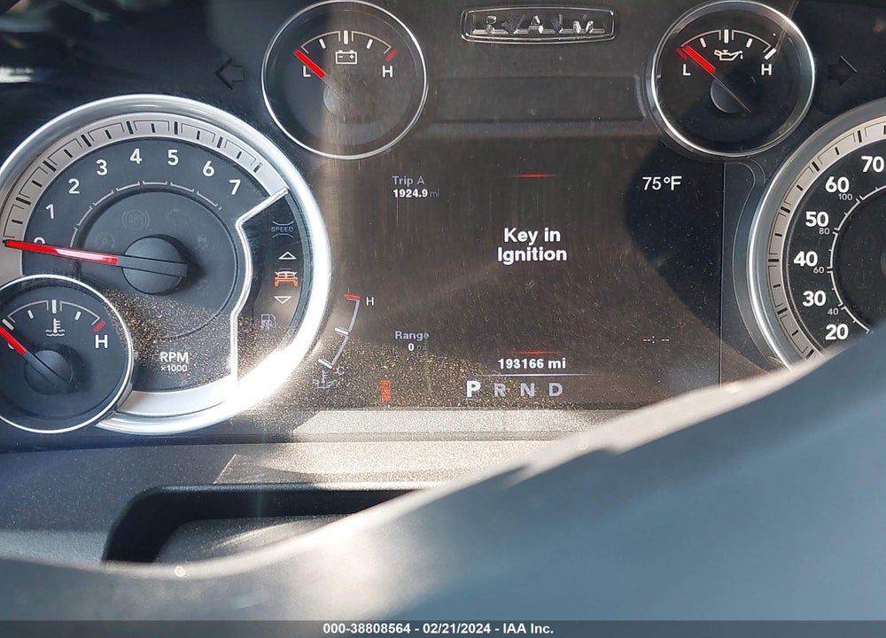 2013 RAM 1500 SLT VIN: 1C6RR6GTXDS693628