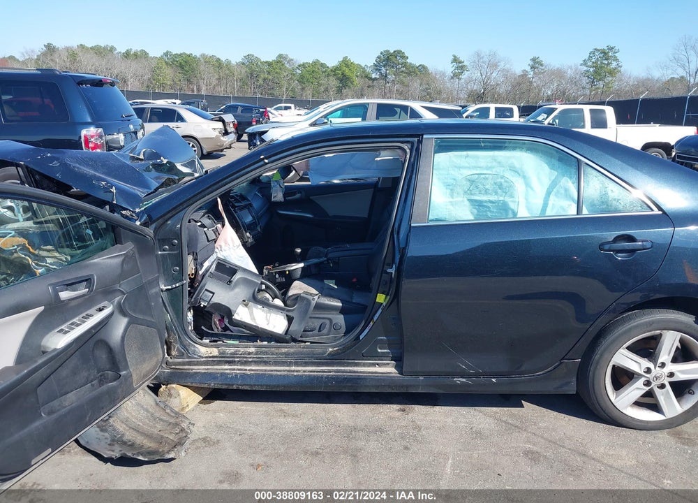 2012 TOYOTA CAMRY SE VIN: 4T1BF1FK0CU501825