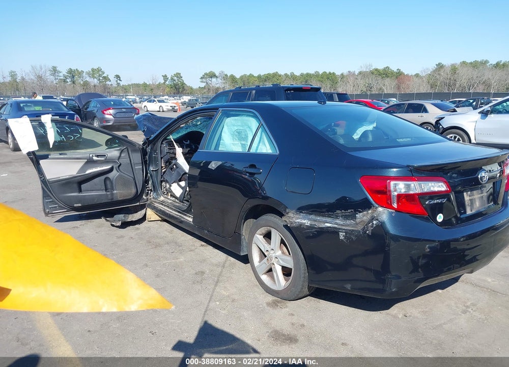 2012 TOYOTA CAMRY SE VIN: 4T1BF1FK0CU501825