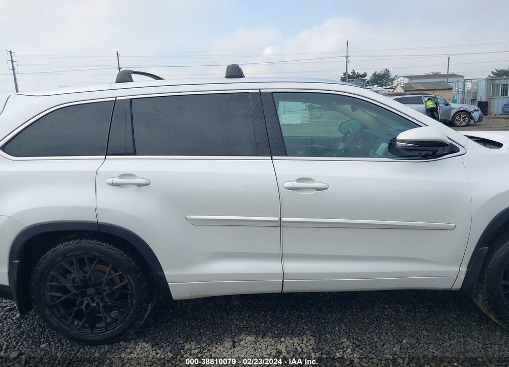 2019 TOYOTA HIGHLANDER LIMITED/PLATINUM VIN: 5TDDZRFH9KS921741