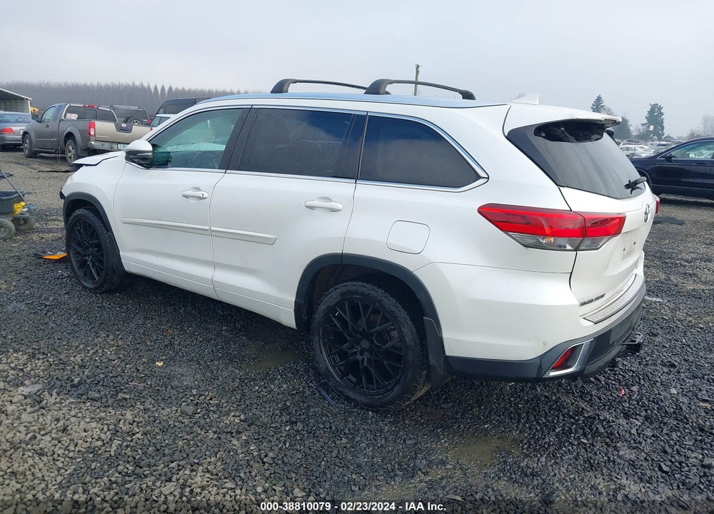 2019 TOYOTA HIGHLANDER LIMITED/PLATINUM VIN: 5TDDZRFH9KS921741