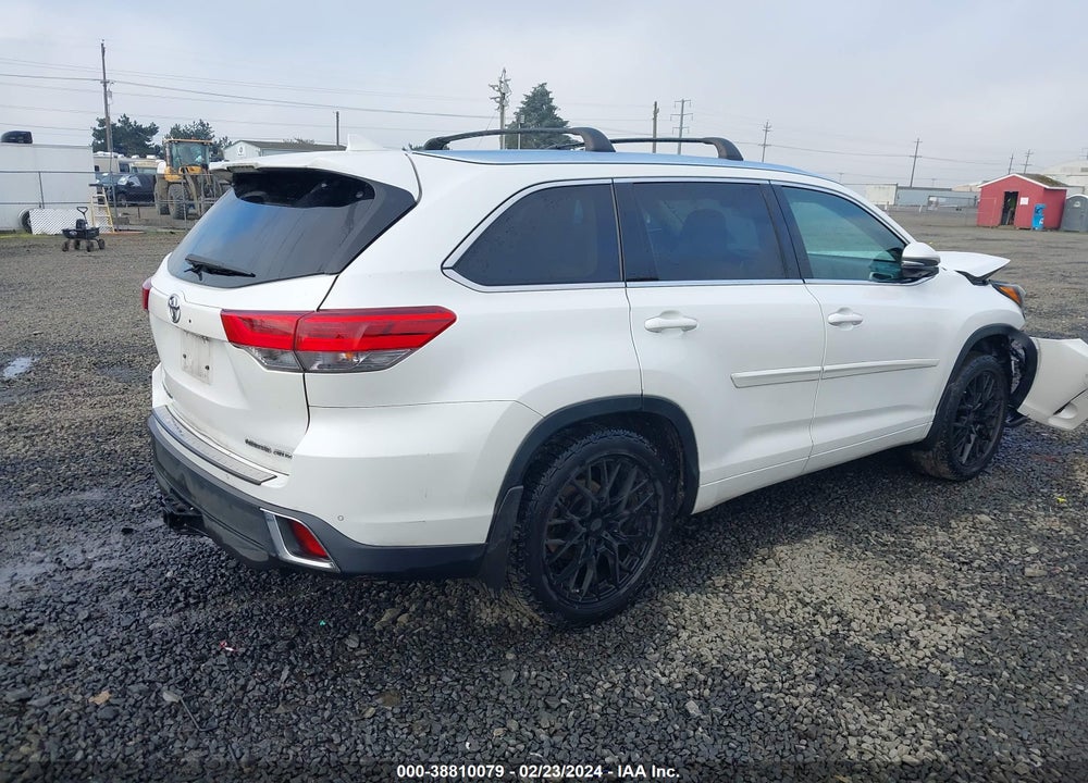 2019 TOYOTA HIGHLANDER LIMITED/PLATINUM VIN: 5TDDZRFH9KS921741