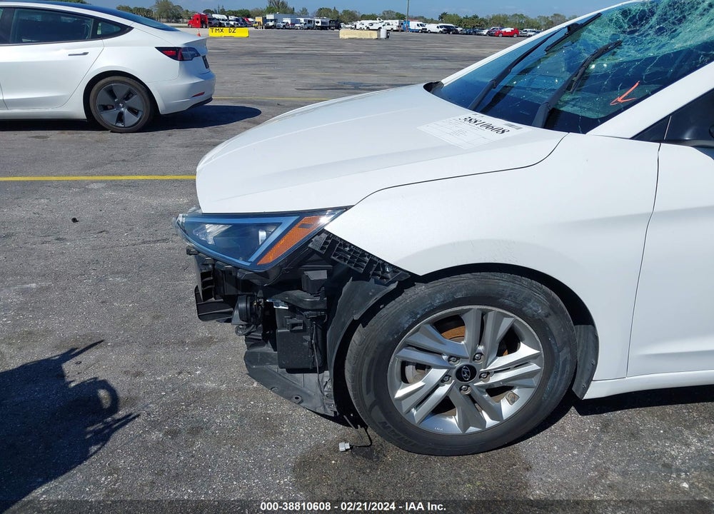 2020 HYUNDAI ELANTRA SEL VIN: 5NPD84LF2LH567125