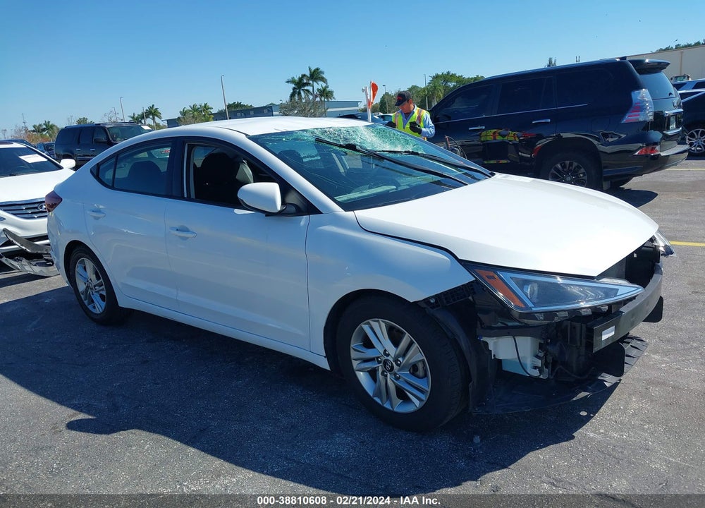 2020 HYUNDAI ELANTRA SEL VIN: 5NPD84LF2LH567125