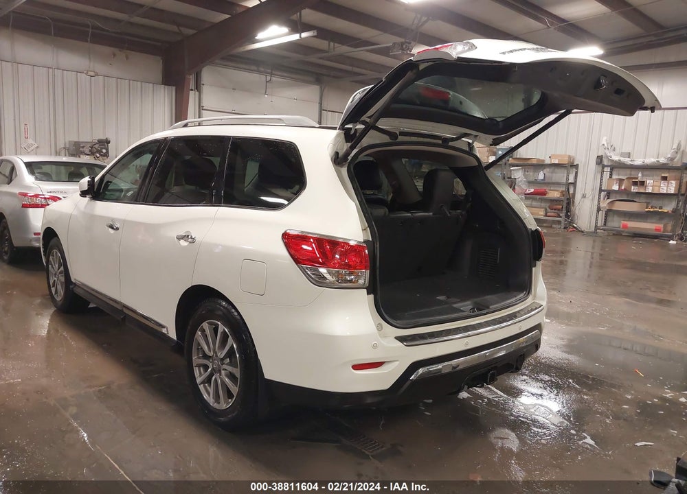 2016 NISSAN PATHFINDER SL VIN: 5N1AR2MM9GC625133