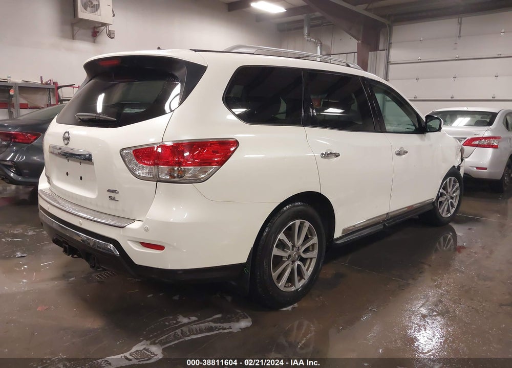 2016 NISSAN PATHFINDER SL VIN: 5N1AR2MM9GC625133