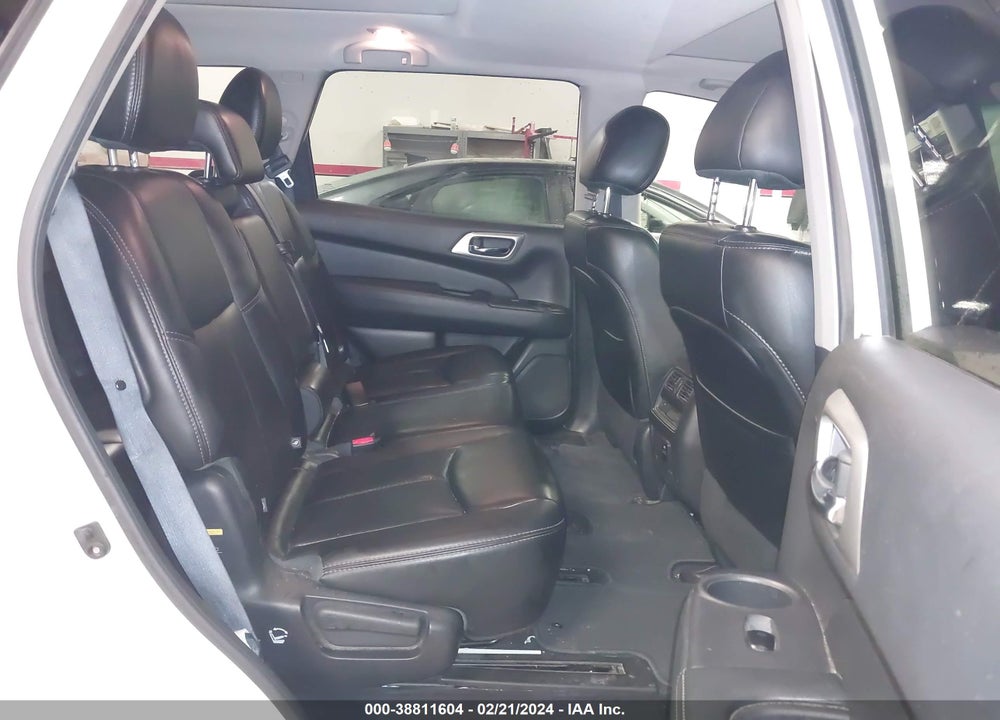 2016 NISSAN PATHFINDER SL VIN: 5N1AR2MM9GC625133