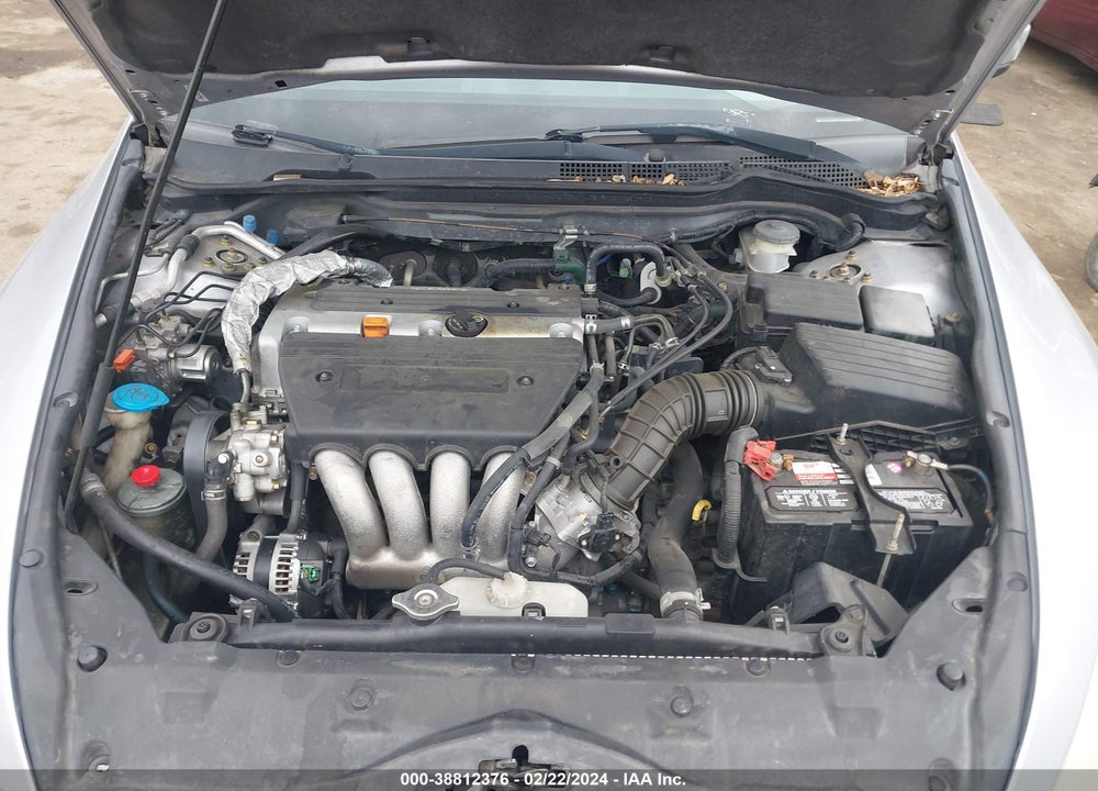 2005 HONDA ACCORD 2.4 EX VIN: 1HGCM56825A120381