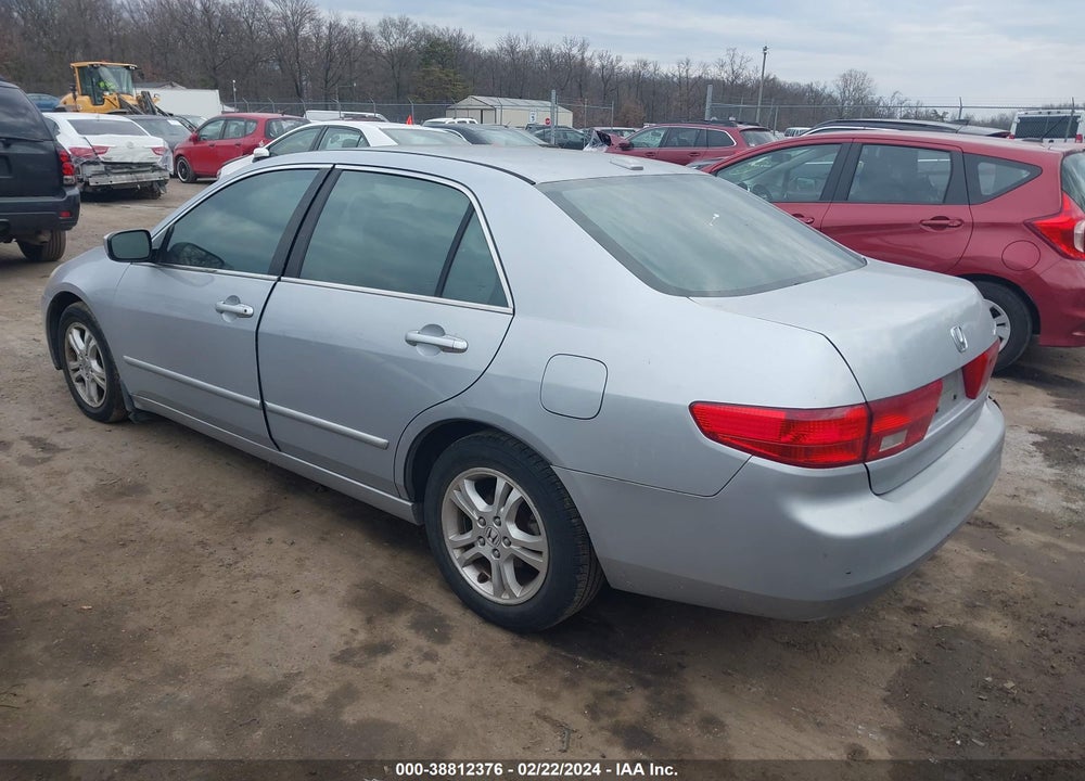 2005 HONDA ACCORD 2.4 EX VIN: 1HGCM56825A120381