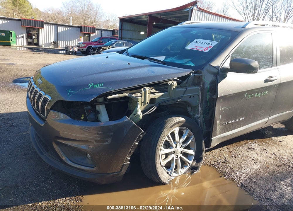 2019 JEEP CHEROKEE LATITUDE PLUS FWD VIN: 1C4PJLLB7KD485405