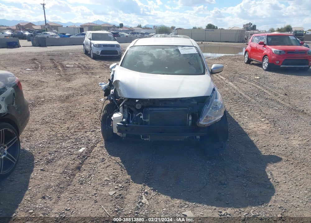 2018 NISSAN VERSA 1.6 SV VIN: 3N1CN7AP9JK435132
