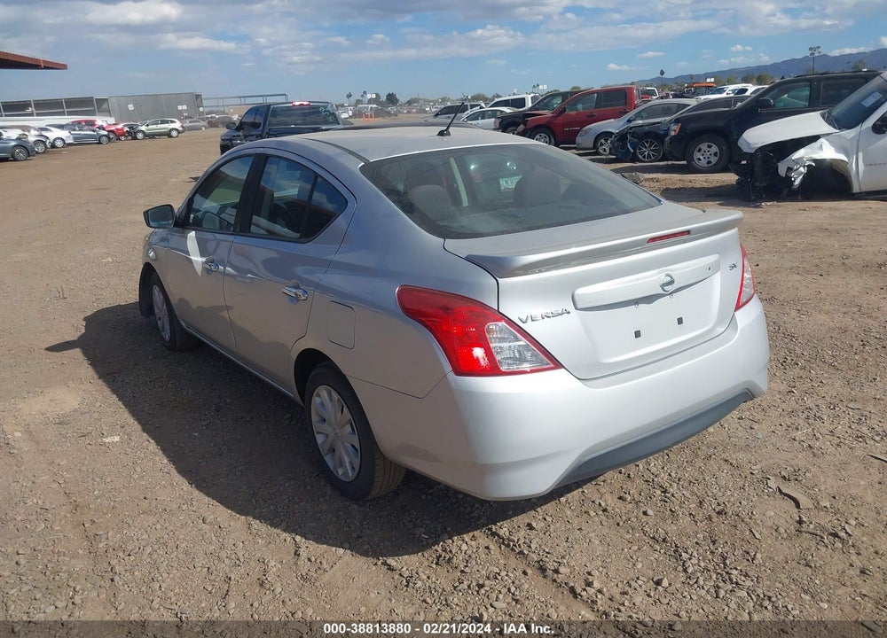 2018 NISSAN VERSA 1.6 SV VIN: 3N1CN7AP9JK435132