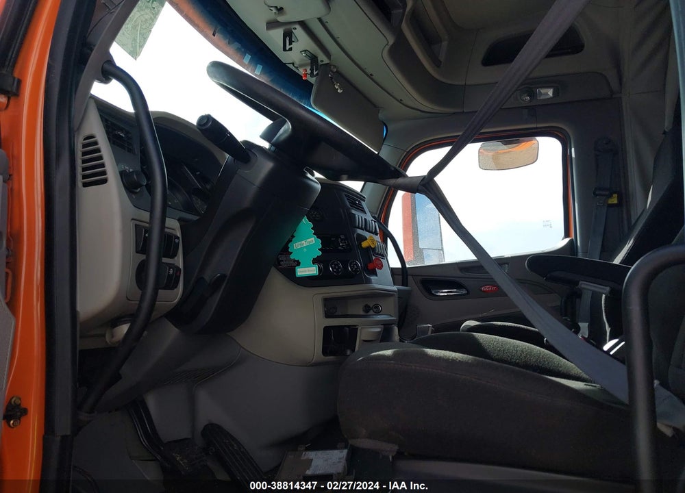 2020 PETERBILT 579 VIN: 1XPBD49X6LD673682