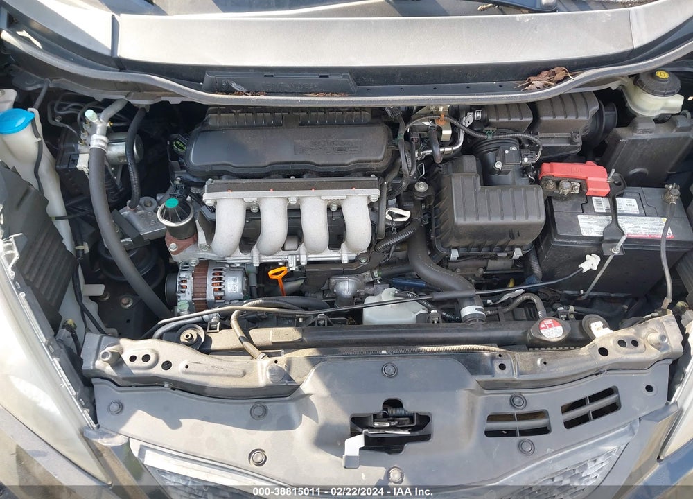 2013 HONDA FIT VIN: JHMGE8H3XDC047195