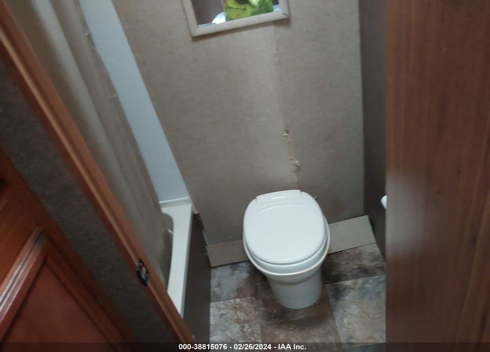 2015 STARCRAFT TRAVEL TRAILER VIN: 1SABS0AK7F28CG104