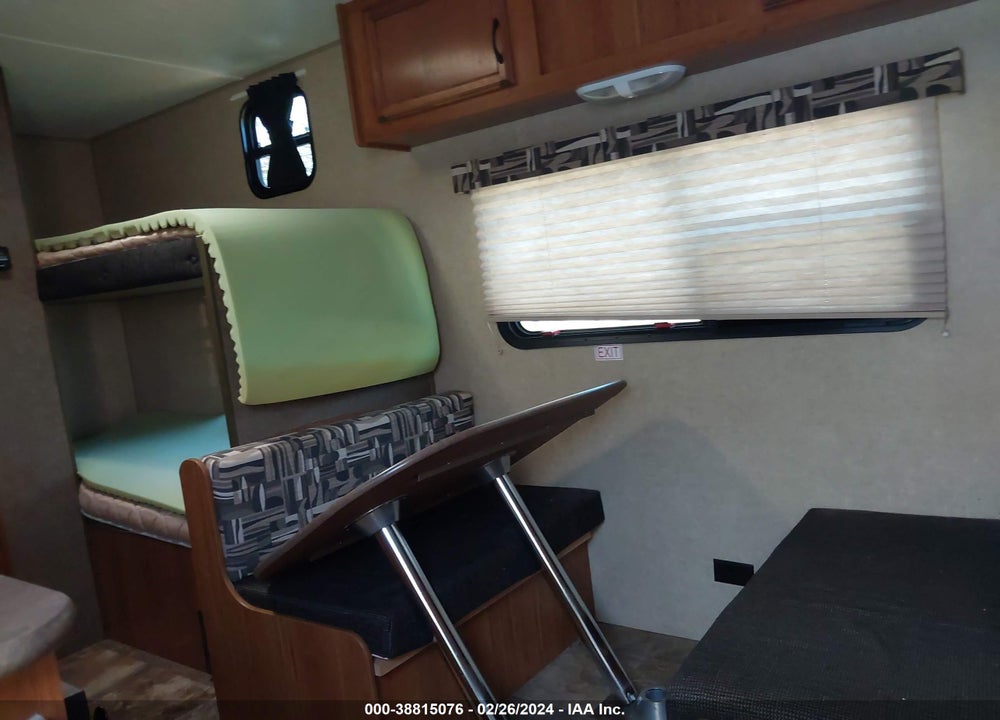 2015 STARCRAFT TRAVEL TRAILER VIN: 1SABS0AK7F28CG104