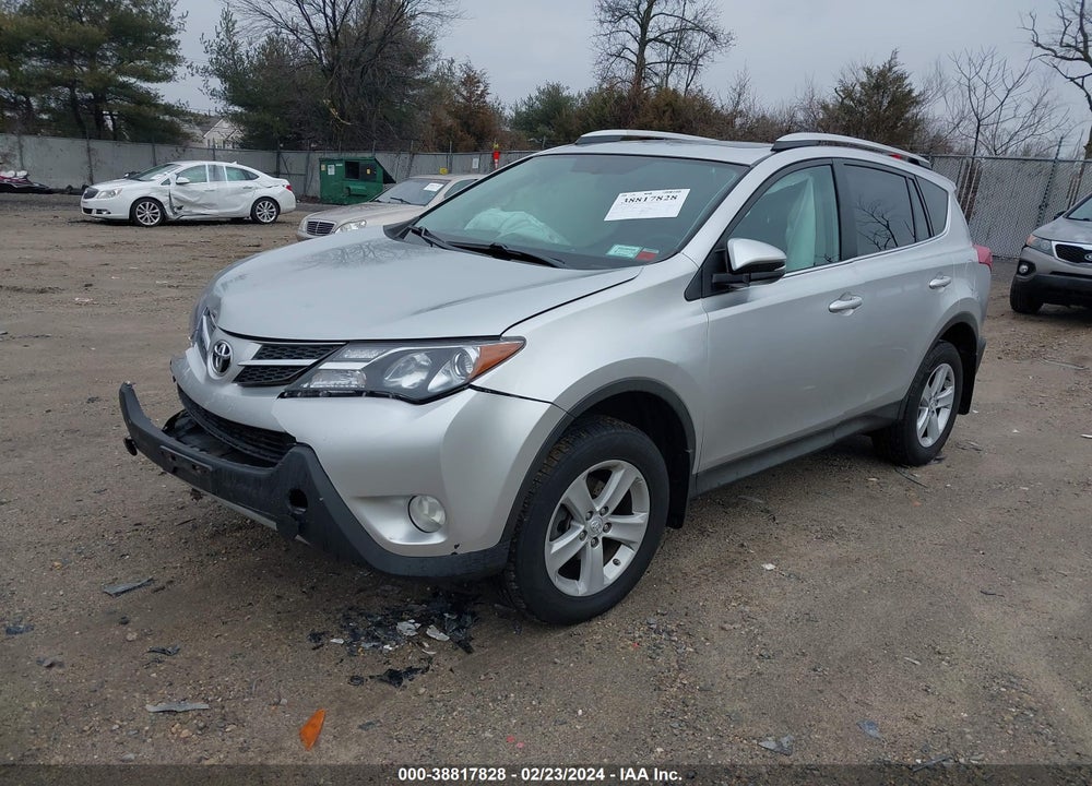 2014 TOYOTA RAV4 XLE VIN: 2T3RFREV6EW162653