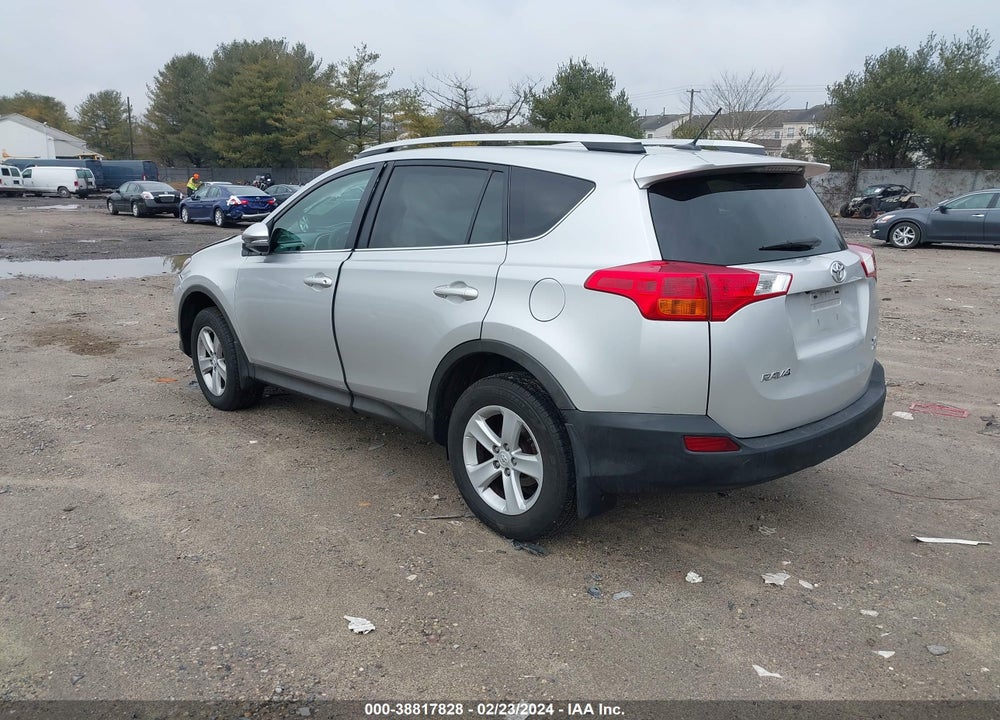 2014 TOYOTA RAV4 XLE VIN: 2T3RFREV6EW162653