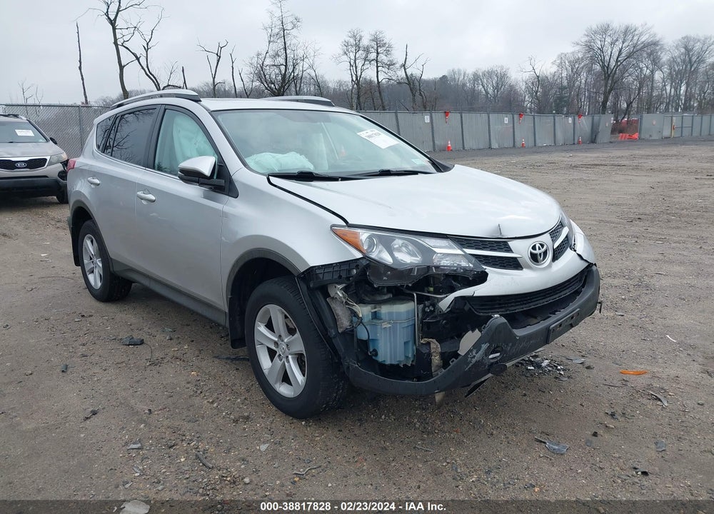 2014 TOYOTA RAV4 XLE VIN: 2T3RFREV6EW162653