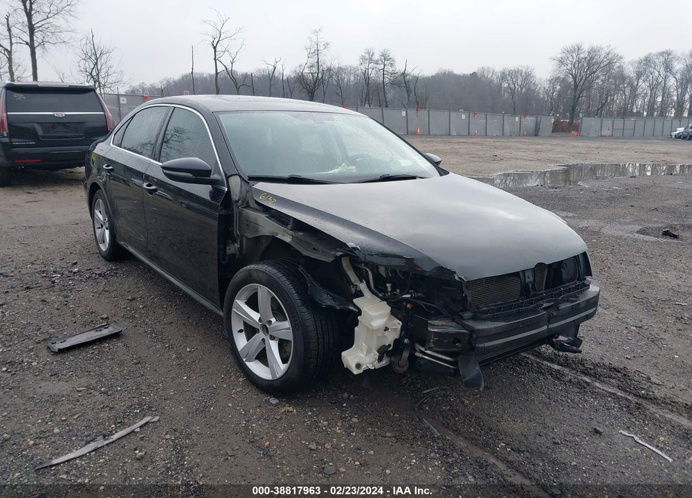 2012 VOLKSWAGEN PASSAT 2.5L SE VIN: 1VWBP7A30CC022215