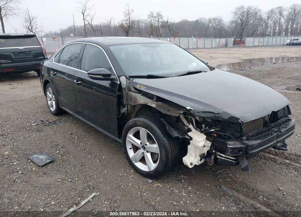2012 VOLKSWAGEN PASSAT 2.5L SE VIN: 1VWBP7A30CC022215