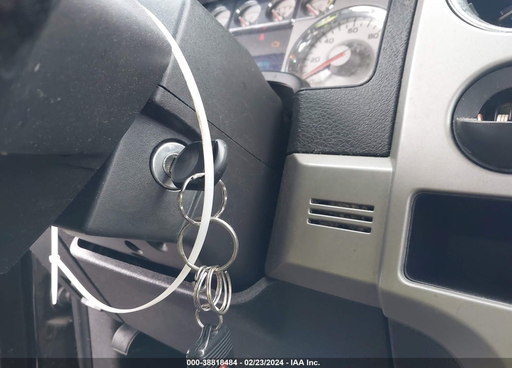 2010 FORD F-150 LARIAT VIN: 1FTFW1CV1AKA19202
