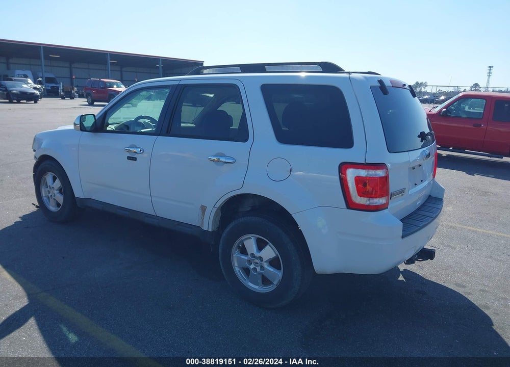 2010 FORD ESCAPE XLT VIN: 1FMCU0DG9AKD12408