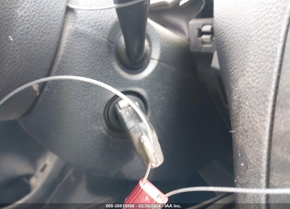 2013 VOLKSWAGEN JETTA VIN: 3VW2W2AJXDM293402