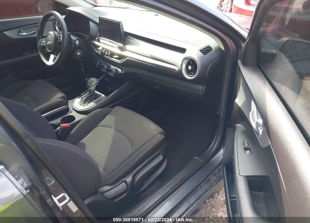 2023 KIA FORTE LXS VIN: 3KPF24AD2PE632500