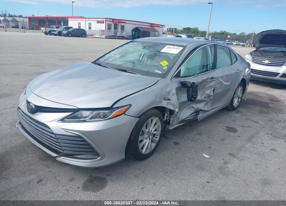 2022 TOYOTA CAMRY LE VIN: 4T1C11AK8NU035123