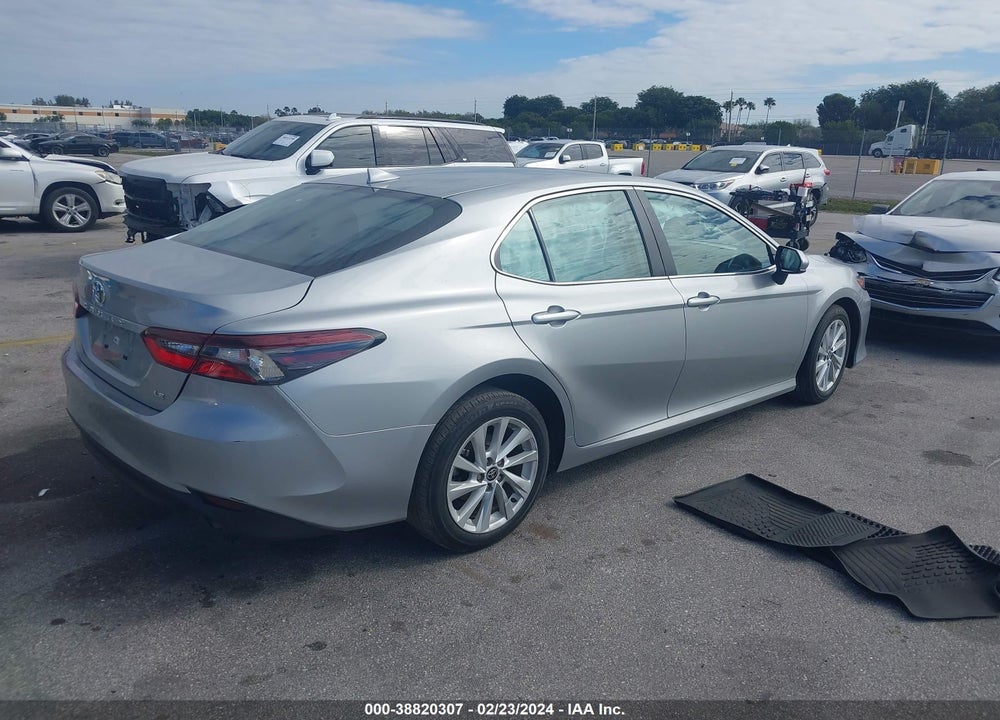 2022 TOYOTA CAMRY LE VIN: 4T1C11AK8NU035123